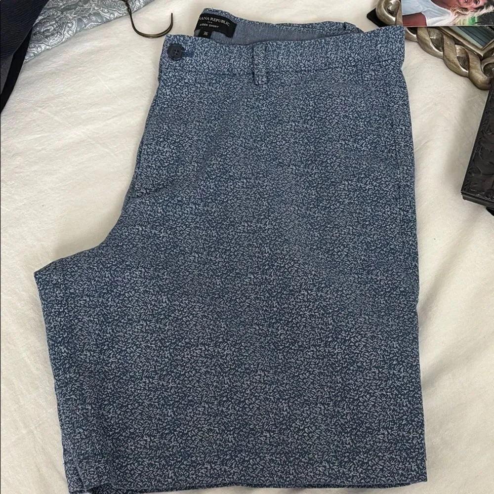 Banana Republic Blue/White Patterned Aiden  Shorts
